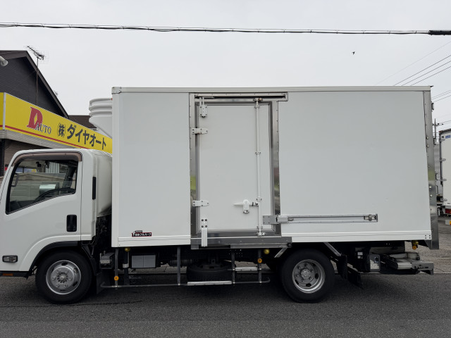 いすゞ エルフ TPG-NPR85AN(2WD)の写真4