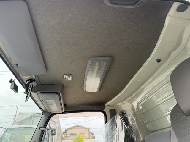 いすゞ エルフ TPG-NPR85AN(2WD)の写真16