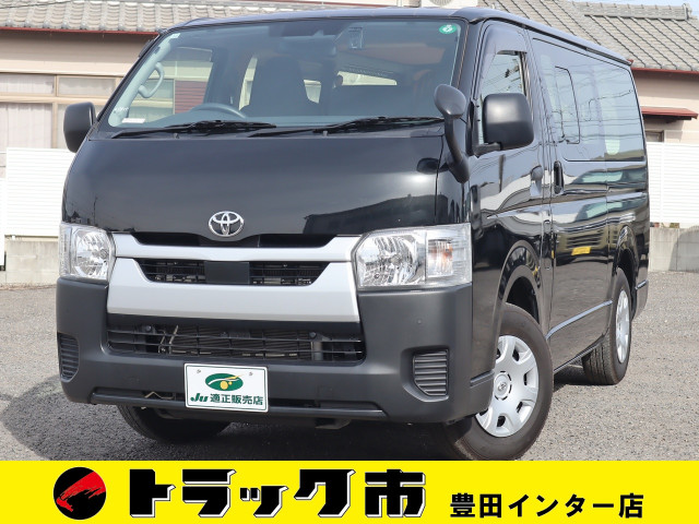 トヨタ ハイエースバン 3BF-TRH200V 2WD