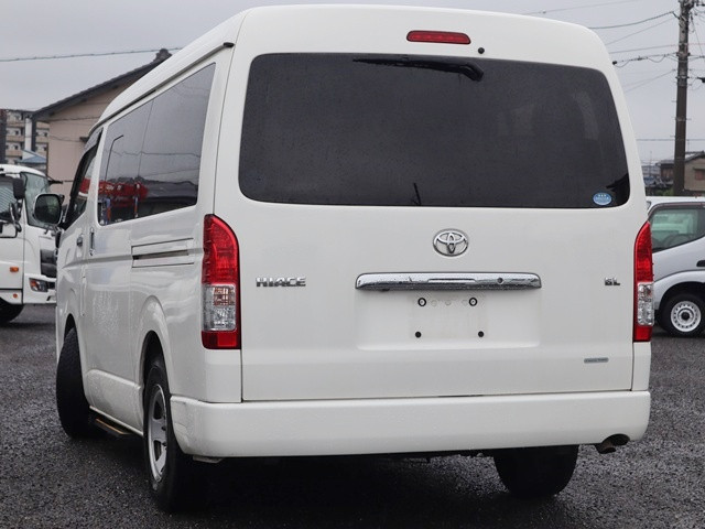 トヨタ ハイエース CBA-TRH214W(2WD)の写真3