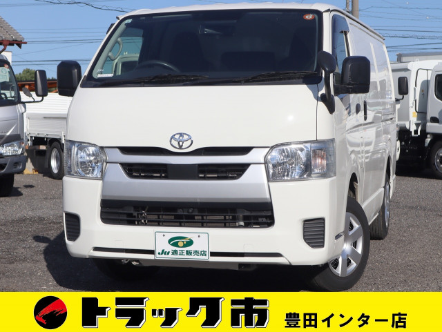 トヨタ ハイエースバン 3DF-GDH201V 2WD