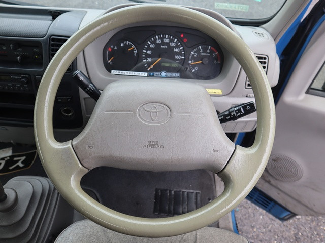 トヨタ トヨエース QDF-KDY231(2WD)の写真4