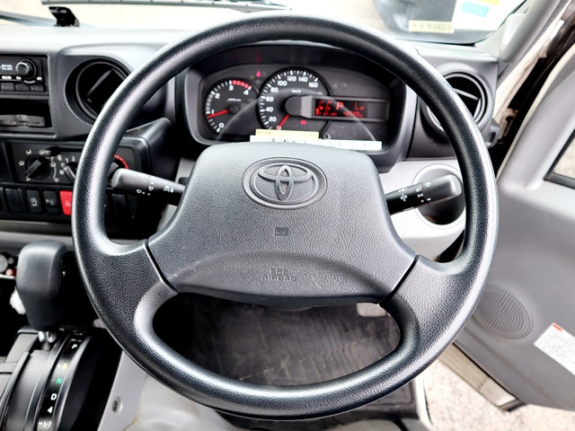 トヨタ ダイナ TKG-XZU655(2WD)の写真4