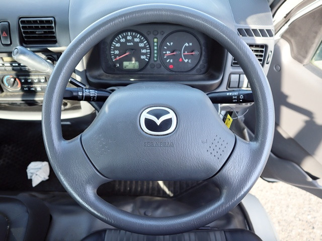 マツダ ボンゴトラック DBF-SLP2T(2WD)の写真4