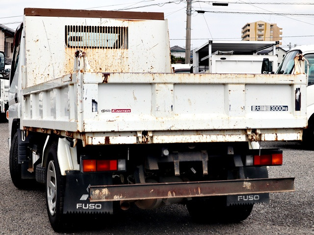 三菱 キャンター TPG-FBA60(2WD)の写真2