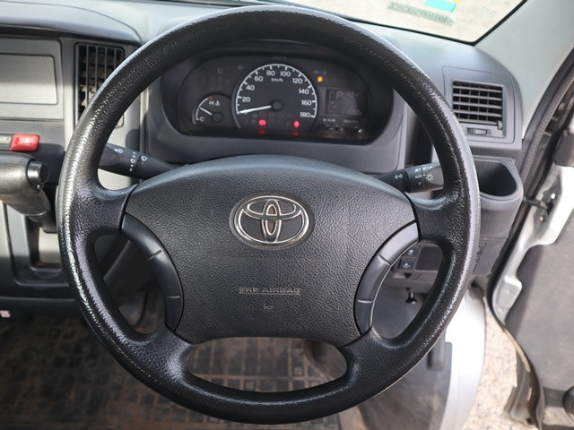 トヨタ タウンエーストラック 5BF-S403U(2WD)の写真4