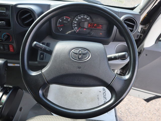 トヨタ ダイナ TPG-XZU710(2WD)の写真4