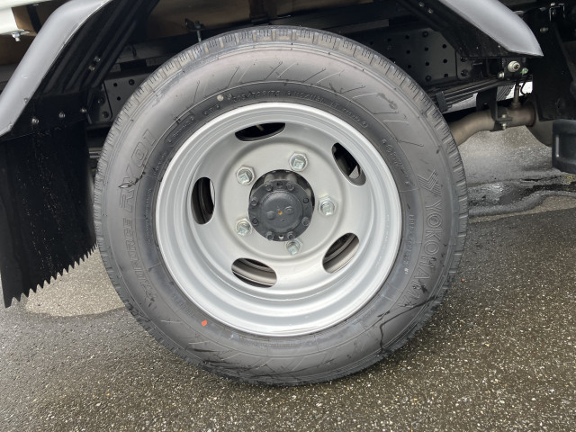 三菱 キャンター 2RG-FEB50(2WD)の写真5