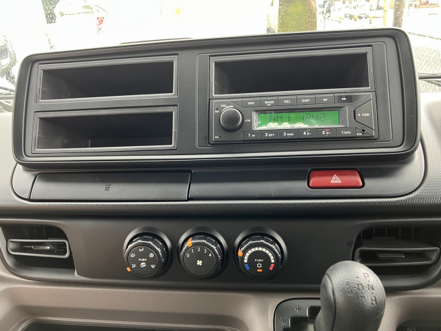 三菱 キャンター 2RG-FEB50(2WD)の写真7