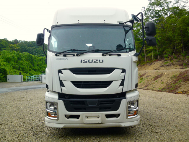 いすゞ ギガ 2PG-EXD52CD(2WD)の写真2