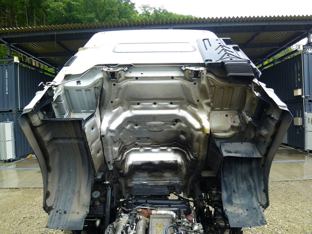いすゞ ギガ 2PG-EXD52CD(2WD)の写真9
