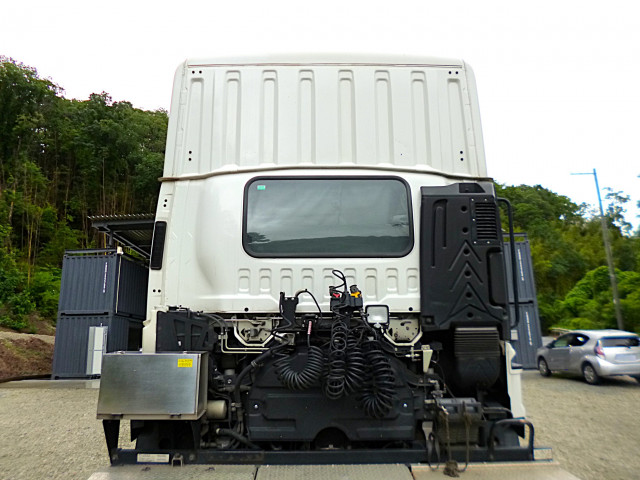 いすゞ ギガ 2PG-EXD52CD(2WD)の写真11