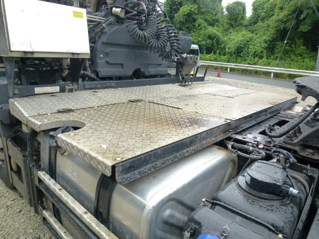 いすゞ ギガ 2PG-EXD52CD(2WD)の写真12