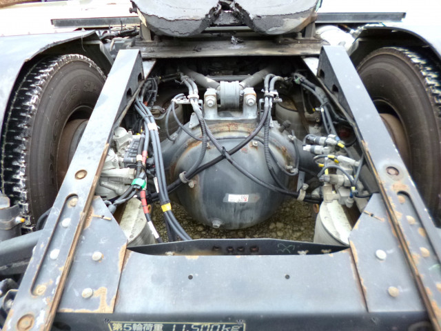 いすゞ ギガ 2PG-EXD52CD(2WD)の写真14