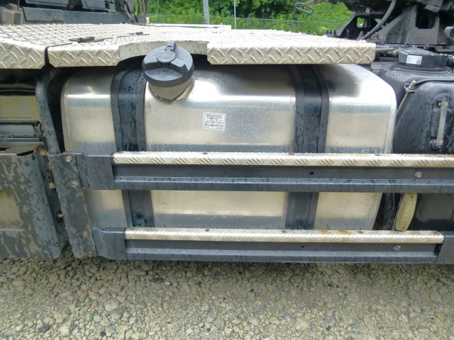 いすゞ ギガ 2PG-EXD52CD(2WD)の写真23