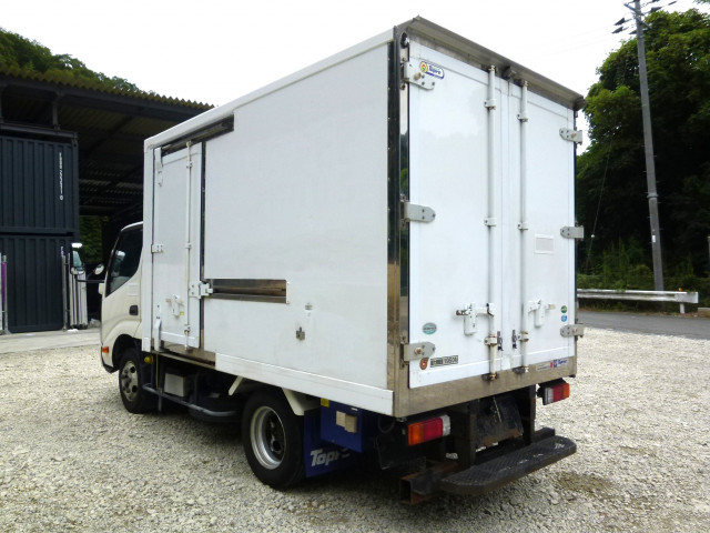 日野 デュトロ 2RG-XZC605M(2WD)の写真6