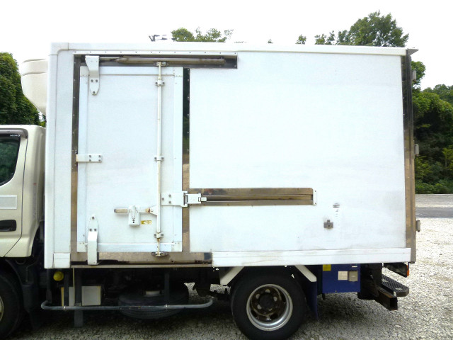 日野 デュトロ 2RG-XZC605M(2WD)の写真9