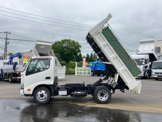 日野 デュトロ 2RG-XZU600T(2WD)の写真5