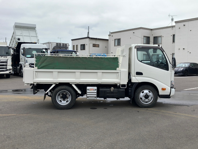 日野 デュトロ 2RG-XZU600T(2WD)の写真8