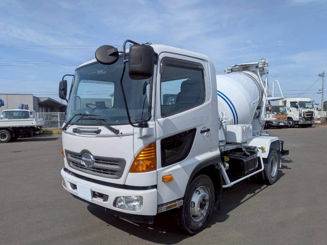 レンジャー ミキサー車