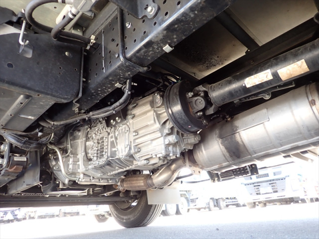 いすゞ エルフ 2RG-NPR88YN(2WD)の写真27