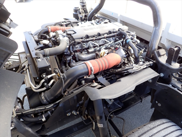 いすゞ エルフ 2RG-NPR88YN(2WD)の写真38
