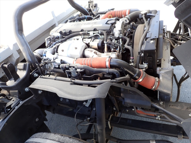 いすゞ エルフ 2RG-NPR88YN(2WD)の写真41