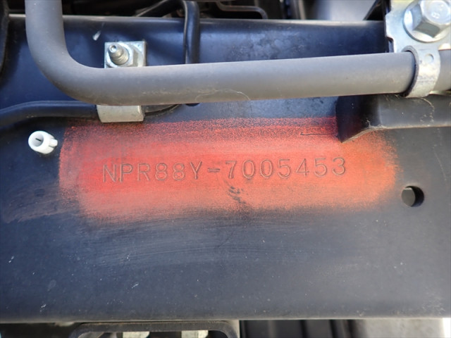 いすゞ エルフ 2RG-NPR88YN(2WD)の写真43
