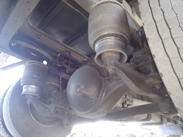 いすゞ フォワード TKG-FRR90T2(2WD)の写真23