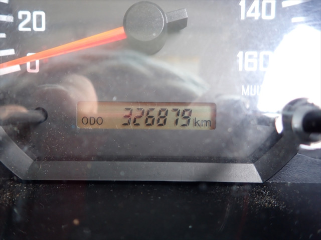 いすゞ フォワード TKG-FRR90T2(2WD)の写真38