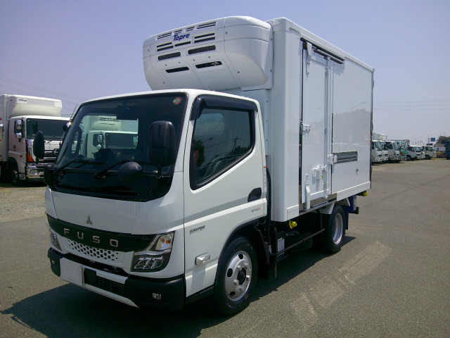 三菱 キャンター 2RG-FBAVO 2WD