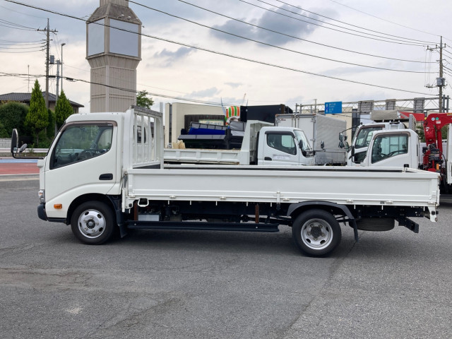 トヨタ ダイナ 2RG-XZU655(2WD)の写真5