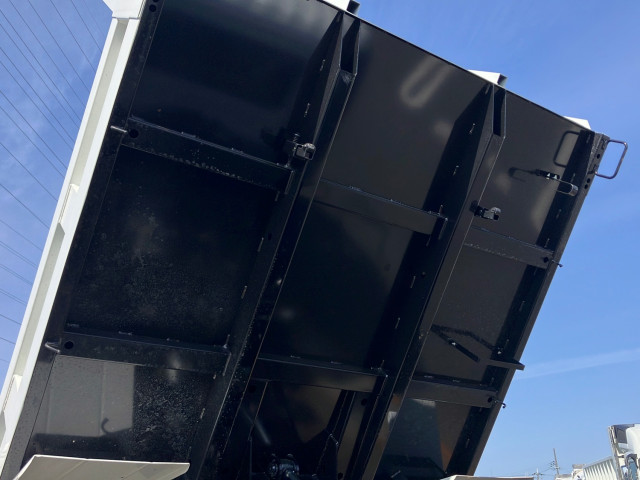 三菱 ファイター 2KG-FK72F(2WD)の写真11