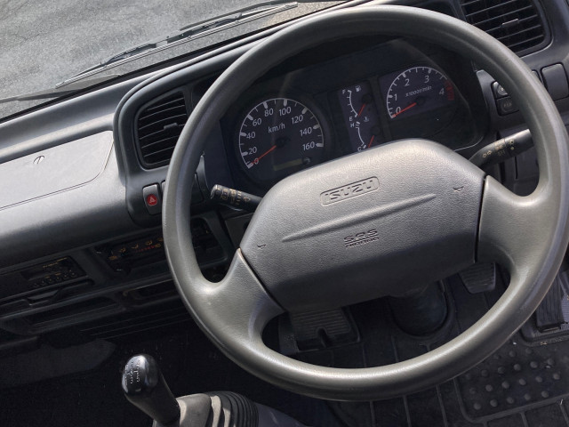 いすゞ エルフ PB-NKR81AN(2WD)の写真22