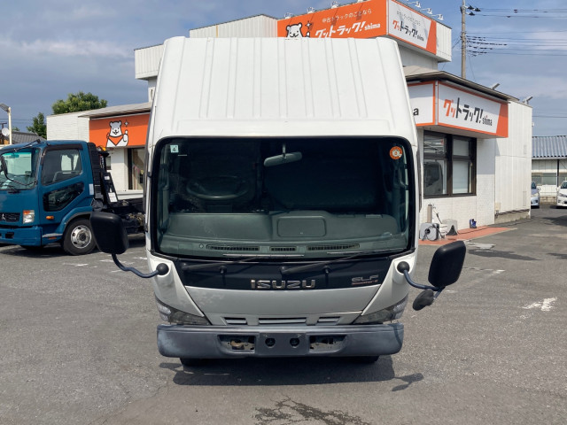 いすゞ エルフ PB-NKR81AN(2WD)の写真24