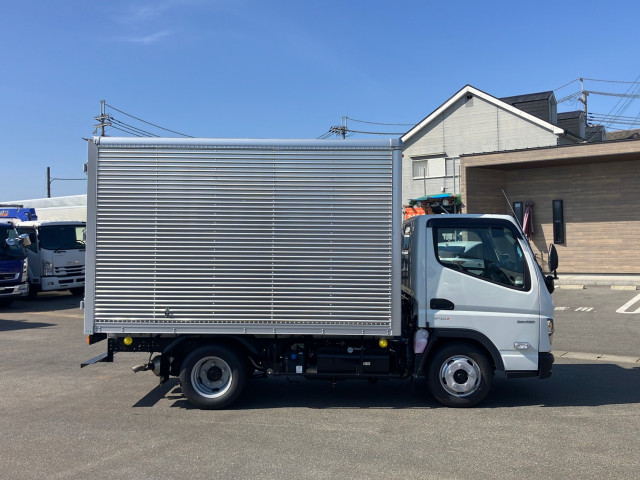 三菱 キャンター 2RG-FBA20(2WD)の写真6
