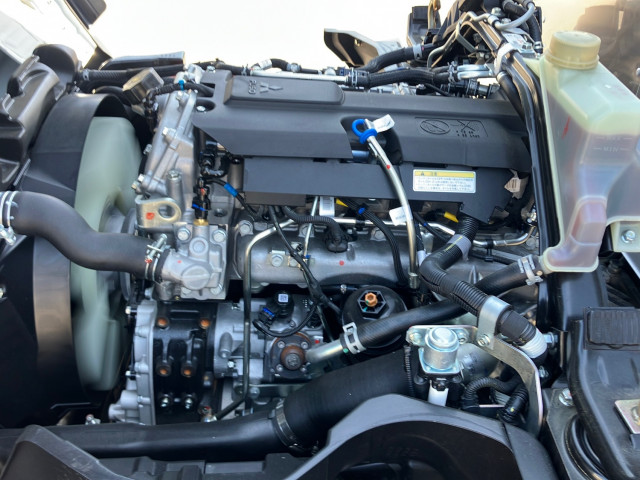 三菱 キャンター 2RG-FBA20(2WD)の写真12