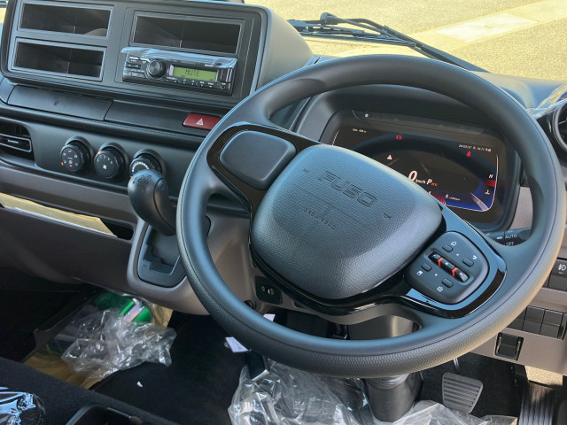 三菱 キャンター 2RG-FBA20(2WD)の写真16