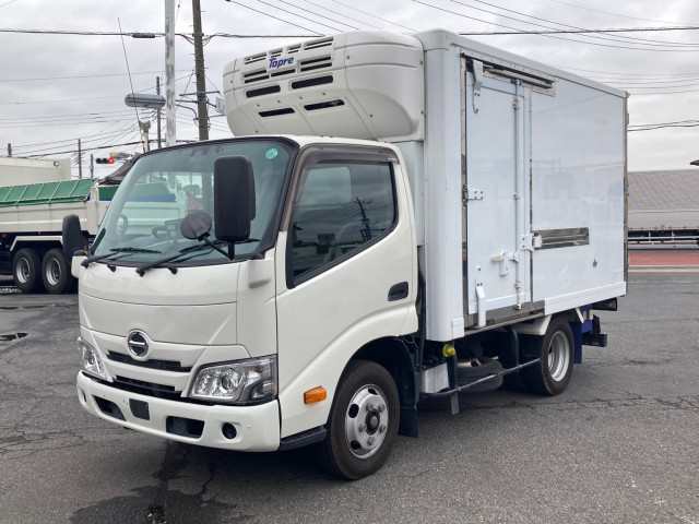 デュトロ 冷蔵・冷凍車