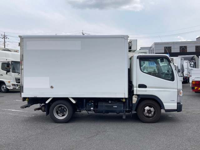 三菱 キャンター 2TG-FBA00(2WD)の写真6
