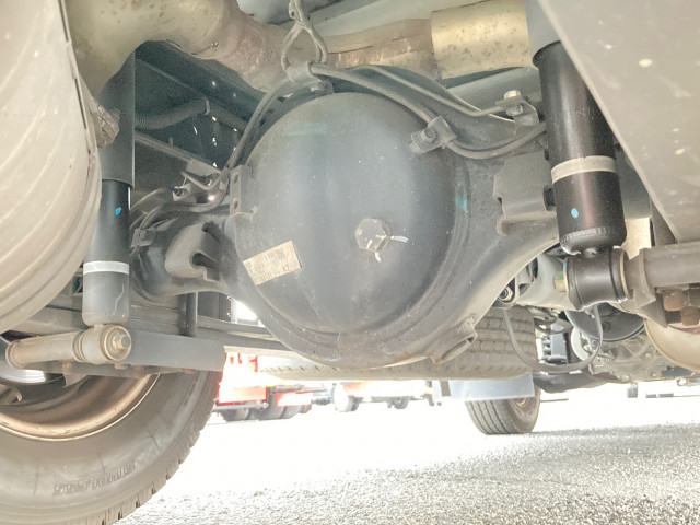 三菱 キャンター 2TG-FBA00(2WD)の写真13