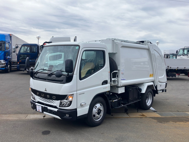 三菱 キャンター 2RG-FEAV0 2WD