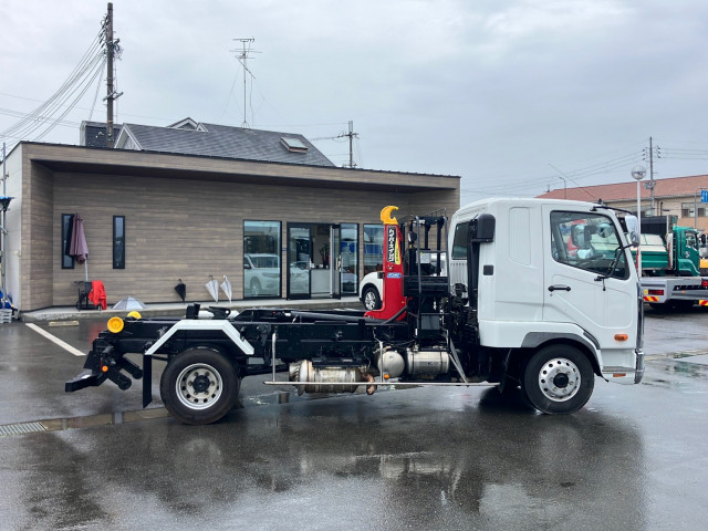 三菱 ファイター 2KG-FK62F(2WD)の写真6