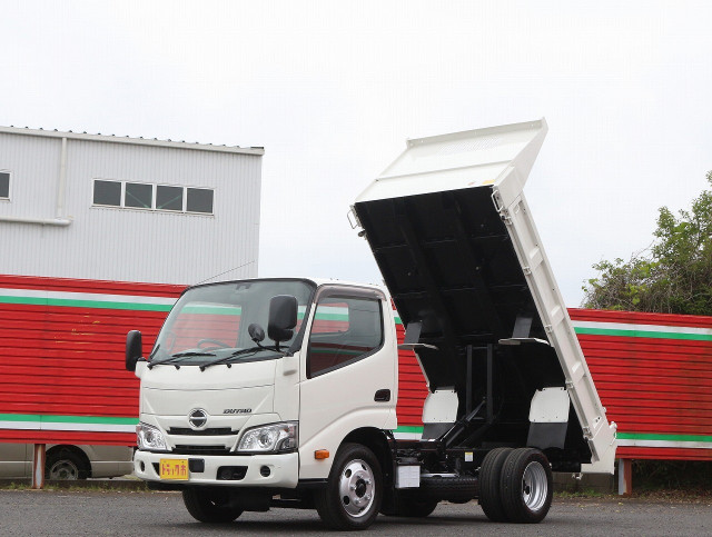 日野 デュトロ 2RG-XZU600T 2WD