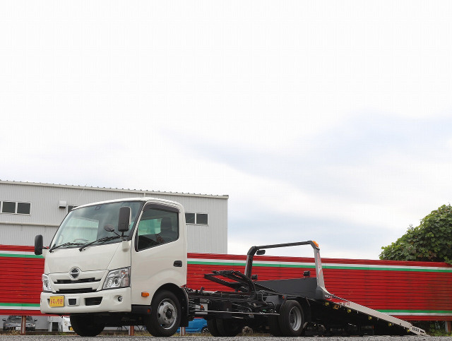 デュトロ 車両運搬車