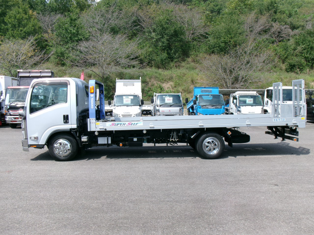 いすゞ エルフ NPR85AN(2WD)の写真4