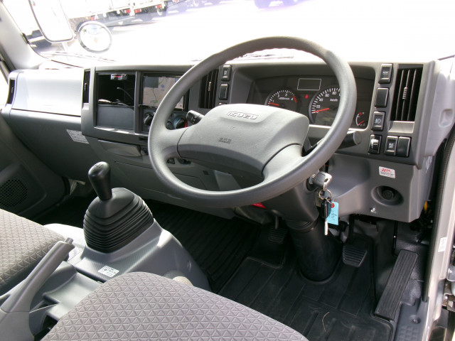 いすゞ エルフ NPR85AN(2WD)の写真9
