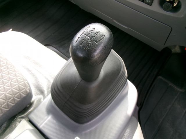 いすゞ エルフ NPR85AN(2WD)の写真15