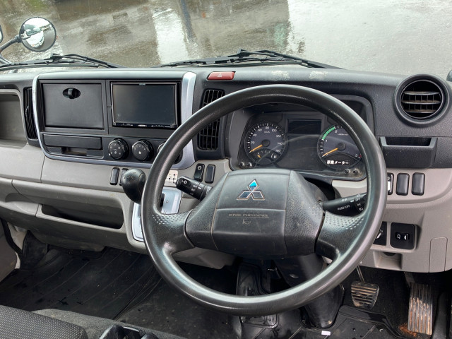 三菱 キャンター TPG-FBA50(2WD)の写真19