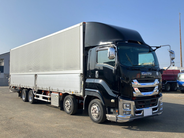 いすゞ ギガ 2PG-CYJ77C(8x4)の写真2